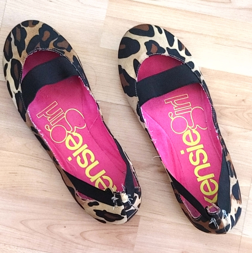 Kensie Girl Animal Print Flats with Black Accents